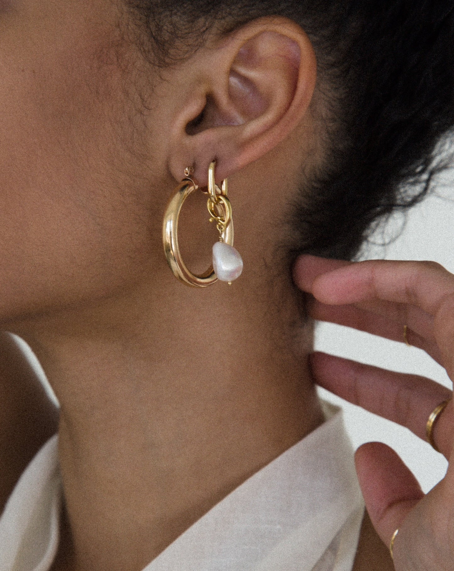 Buxom Hoops